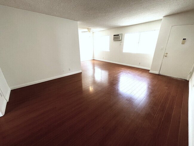 Foto del edificio - 3207 Bagley Ave