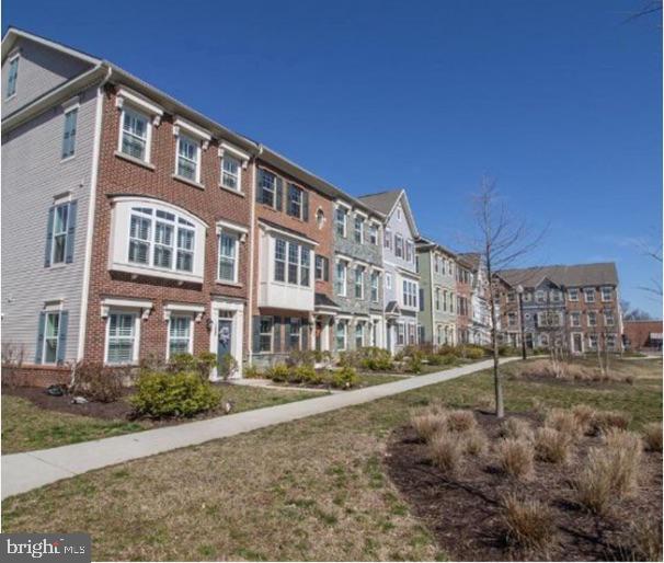 Building Photo - 118 Vanguard Ln