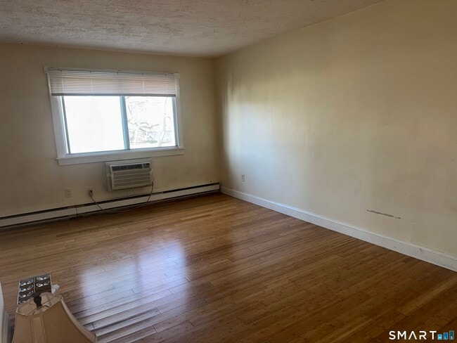 Foto del edificio - 250 N Bishop Ave