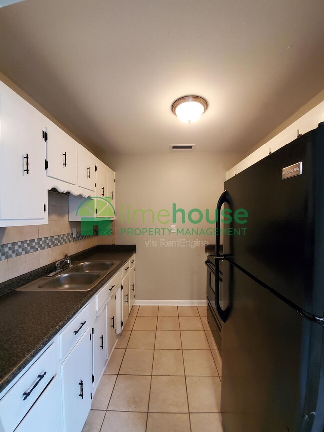 Photo - 2421 Arkansas Avenue Apartment