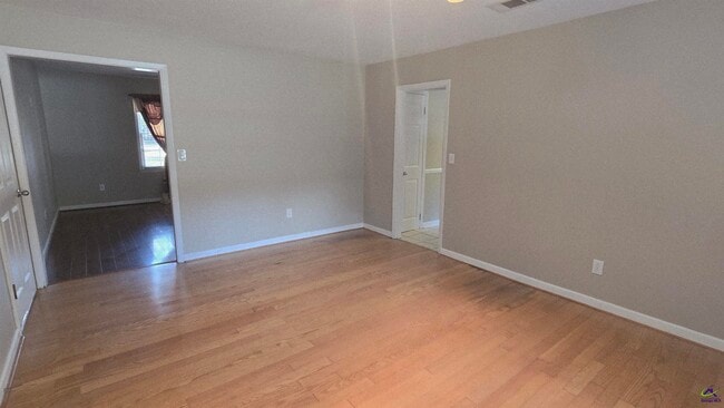 Building Photo - 104 Carter Woods Dr