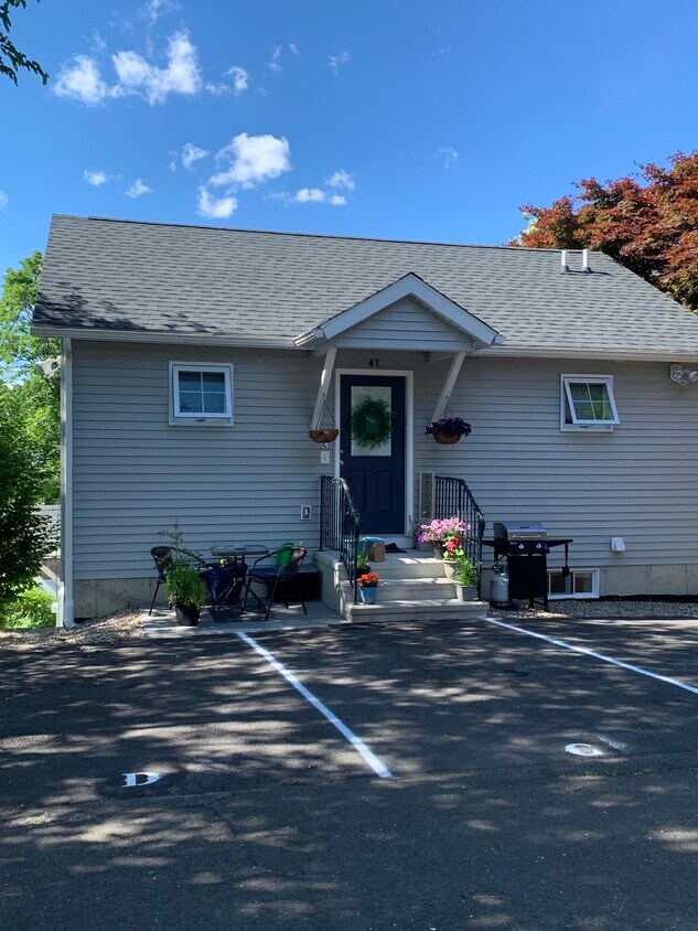 Front of Home - 47 W Wooster St