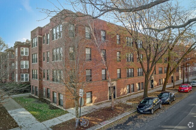 Building Photo - 1941 W Winnemac Ave