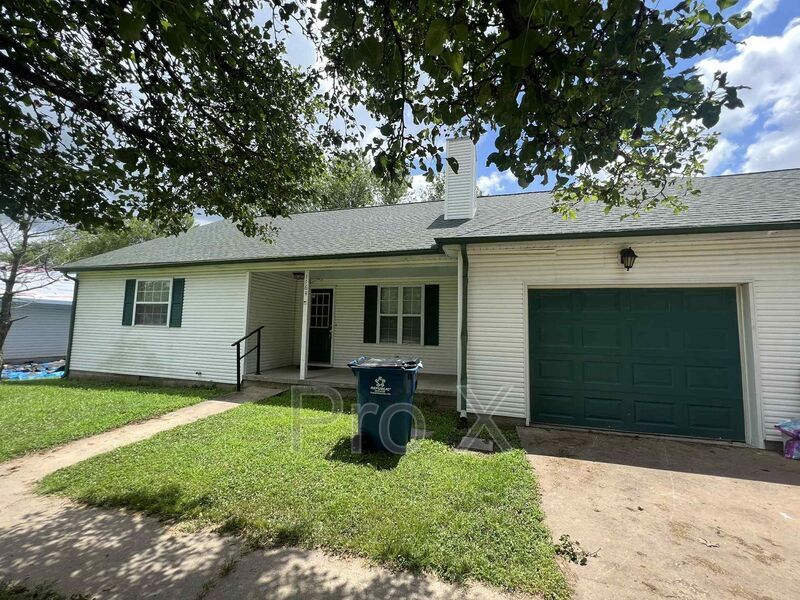 Foto principal - 1162-1164 E Sunrise Dr