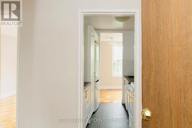 Photo du bâtiment - 1545 Bathurst St