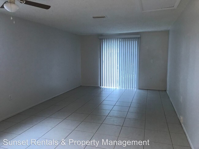 Building Photo - 5401 Seahorse Dr