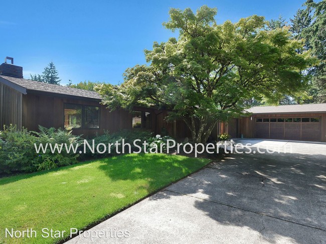 Building Photo - 1064 Timberline Dr