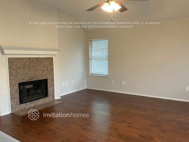 Foto del edificio - 1405 Country Ln