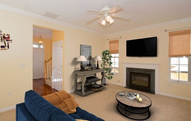 Building Photo - 114 Winding Hill Dr