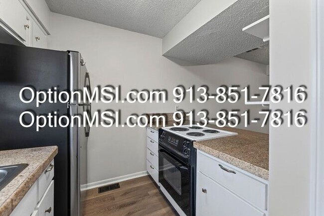 Foto del edificio - Minutes from KU MED~