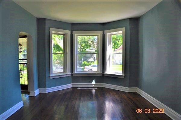 Building Photo - 135 W 110th St