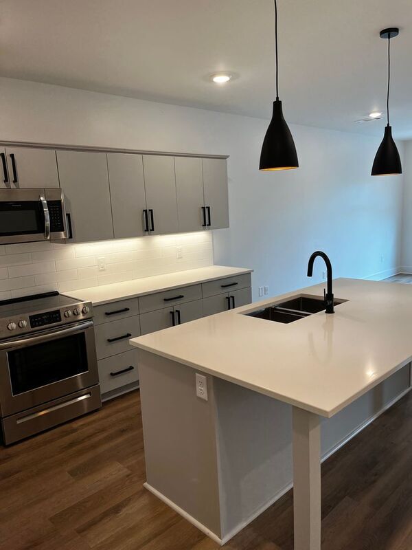 Foto del edificio - 2704 Clifton Ave