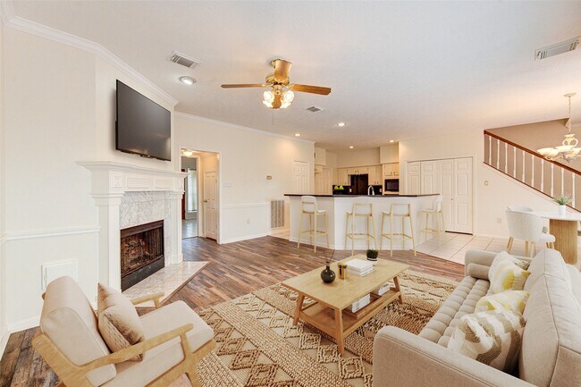 Foto del edificio - 14823 Atterbury Dr