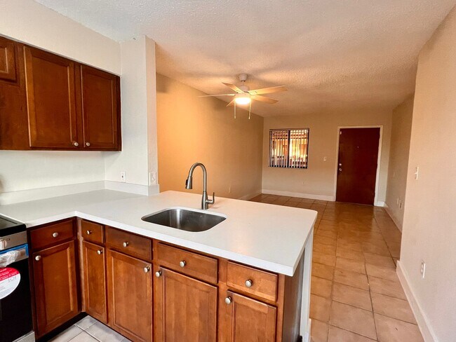 Foto del edificio - 5560 W 21st Ct