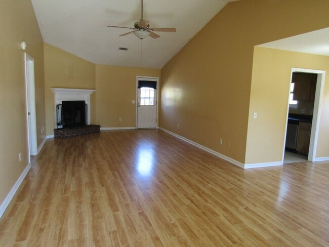 Building Photo - 1201 Desert Storm Dr