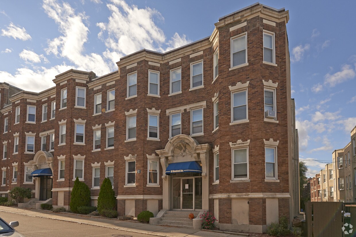 Building Photo - 68 Woodstock Ave