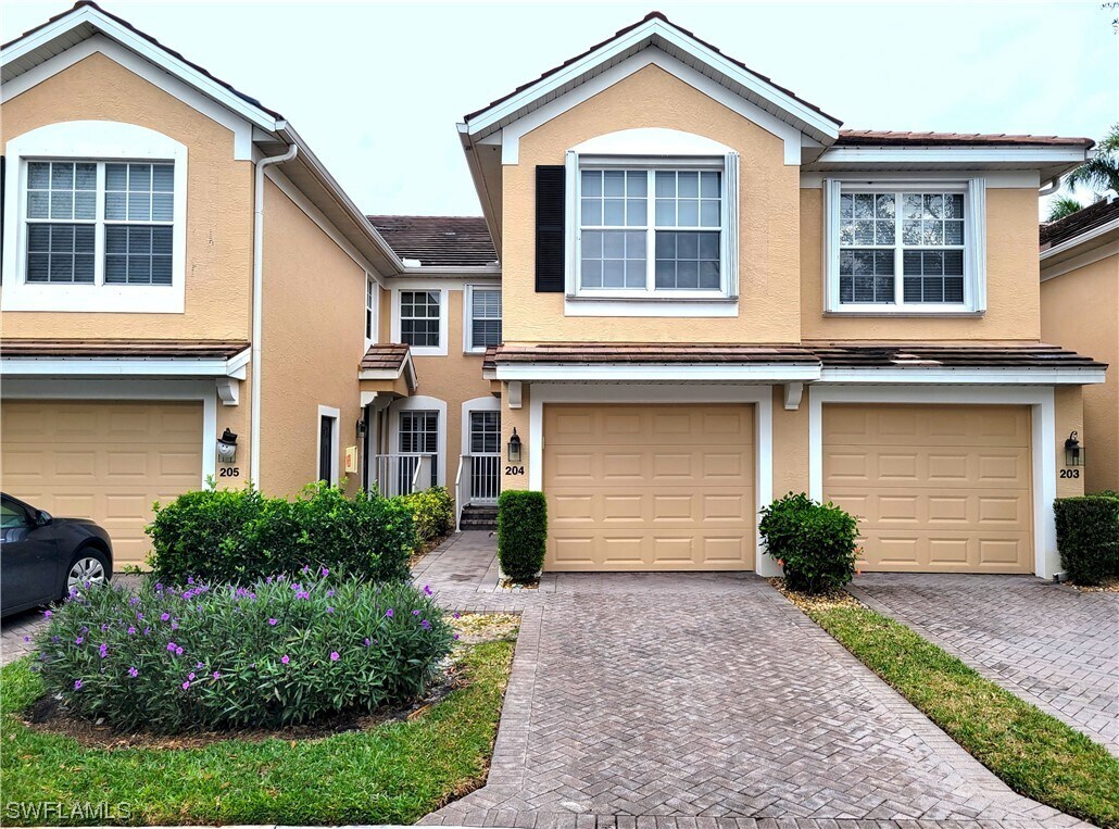 Foto principal - 2611 Somerville Loop