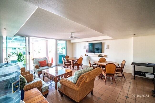 Building Photo - ONE ARCHER LANE - 2 bd 2 ba 1 pkg $2400