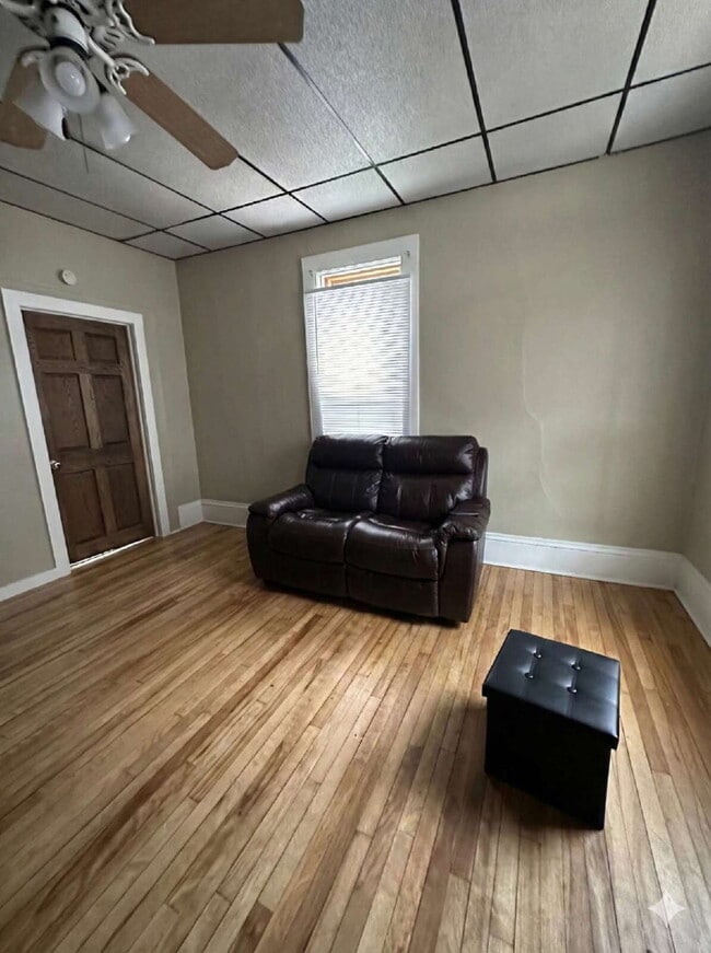 Foto del edificio - 3 Bedroom, 1 Bathroom Home with Off Street Parking & Central Air