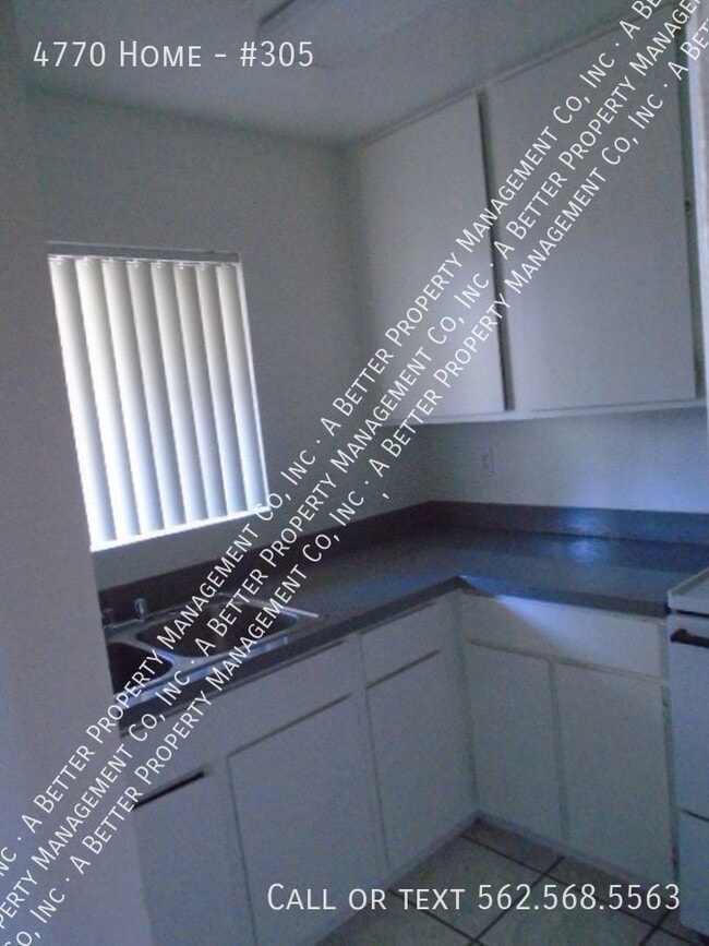 Building Photo - 4770 Home-#305