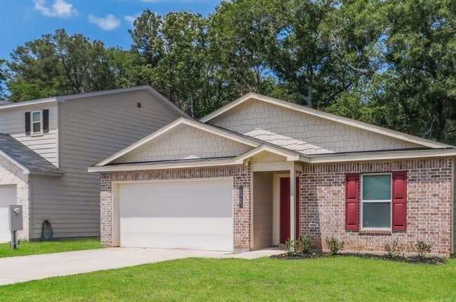 Building Photo - 15705 Del Norte Dr