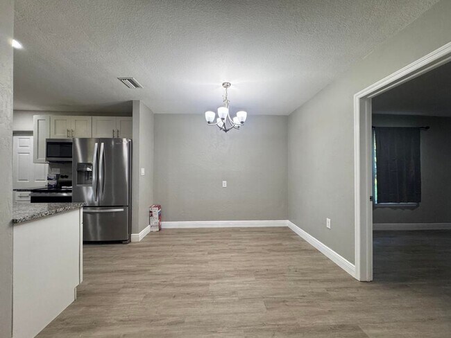 Foto del edificio - 3/2 with Bonus Room in South Daytona