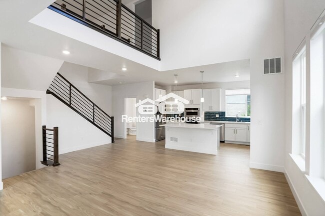 Building Photo - 5361 Pierson Ct
