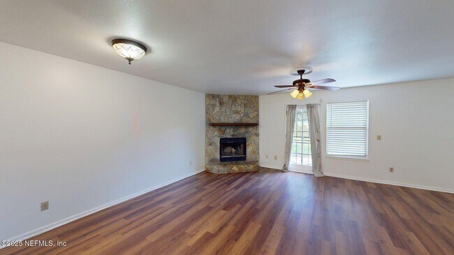 Foto del edificio - 5675 Marathon Pkwy