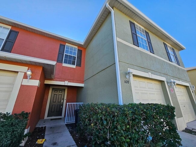 Photo - 608 Cresting Oak Cir Townhome