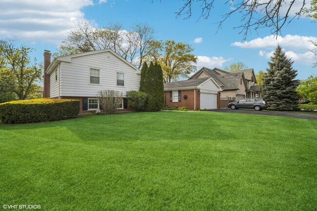 Foto del edificio - 1220 Canterbury Ln