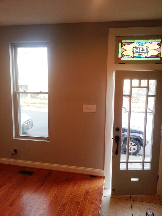 Quiet Street Setting - 1415 E Clement St
