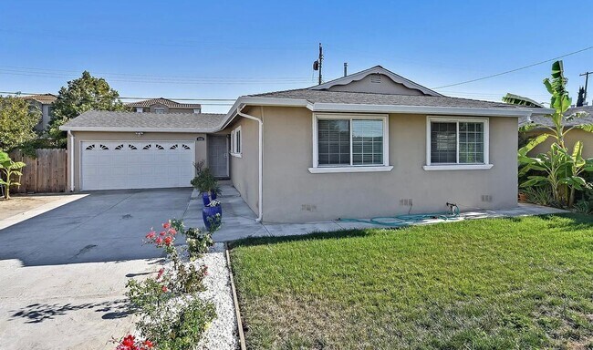Foto del edificio - Excellent 4 bed 2 Bath Home in the Riverma...