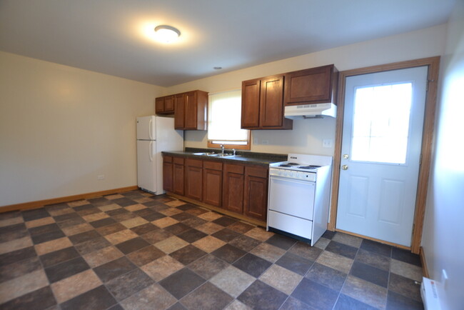 Foto del edificio - 2 Bedroom Condo in Coal City