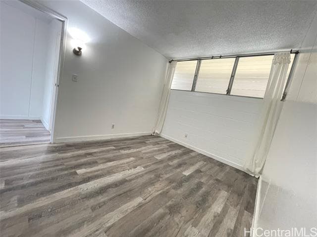 Building Photo - 95-2047-2047 Waikalani Pl