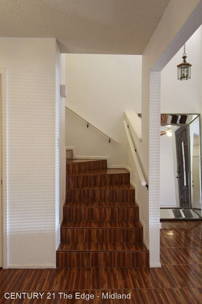 Foto del edificio - 2 br, 2.5 bath House - 3229 Elma Dr