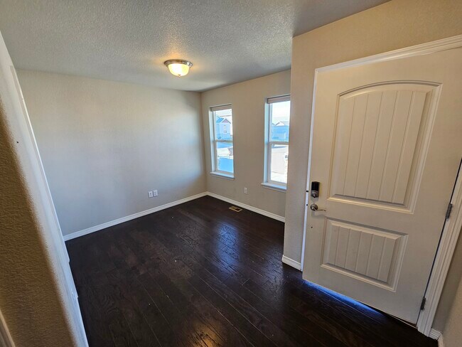 Foto del edificio - 6679 Weiser Dr