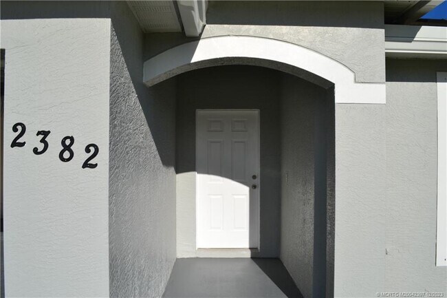 Foto del edificio - 2382 SE Merrill Rd
