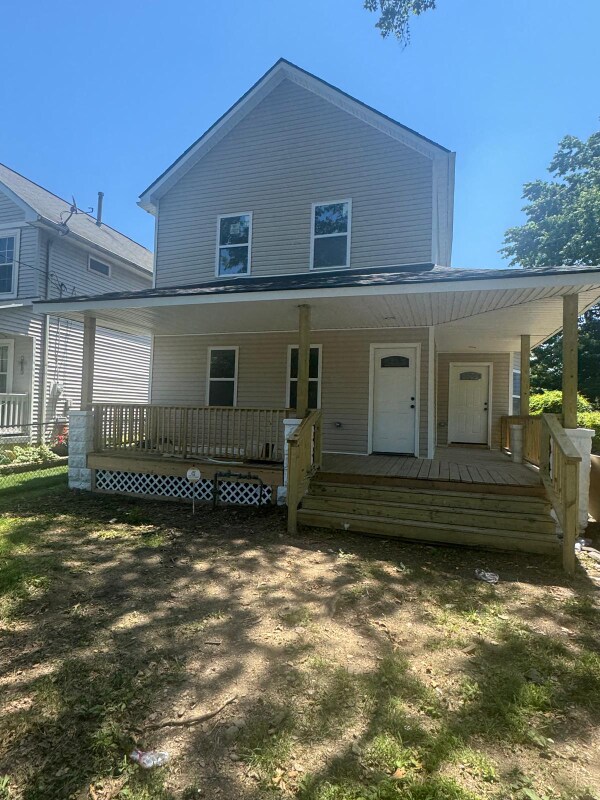 Building Photo - 6211 Lawn Ave