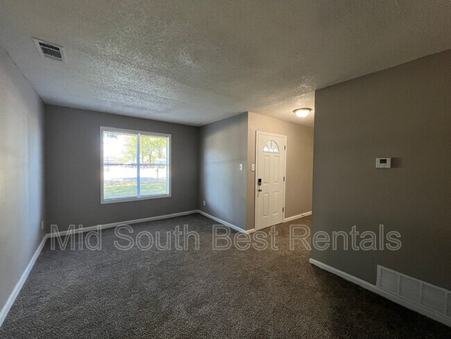 Foto del edificio - 4034 Knight Arnold Rd