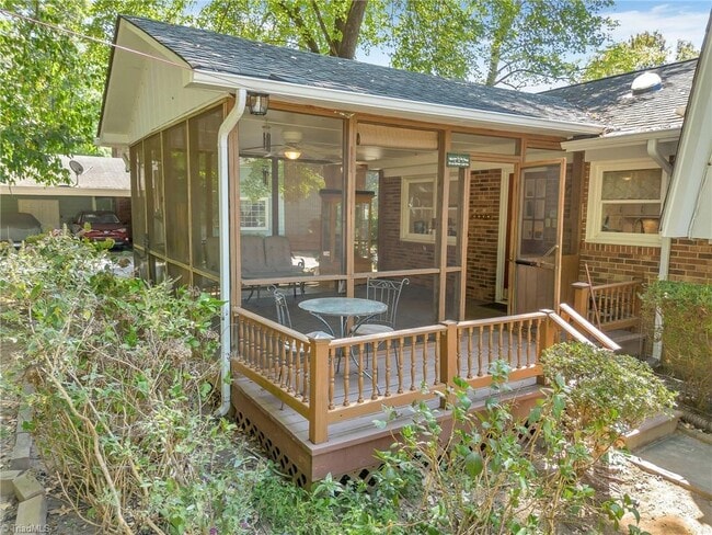 Building Photo - 182 Woodburn Pl