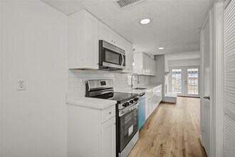 Building Photo - 1334 Country Pl Dr