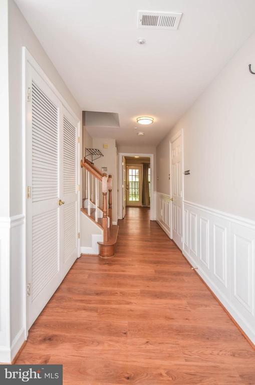 Building Photo - 13776 Lambertina Pl
