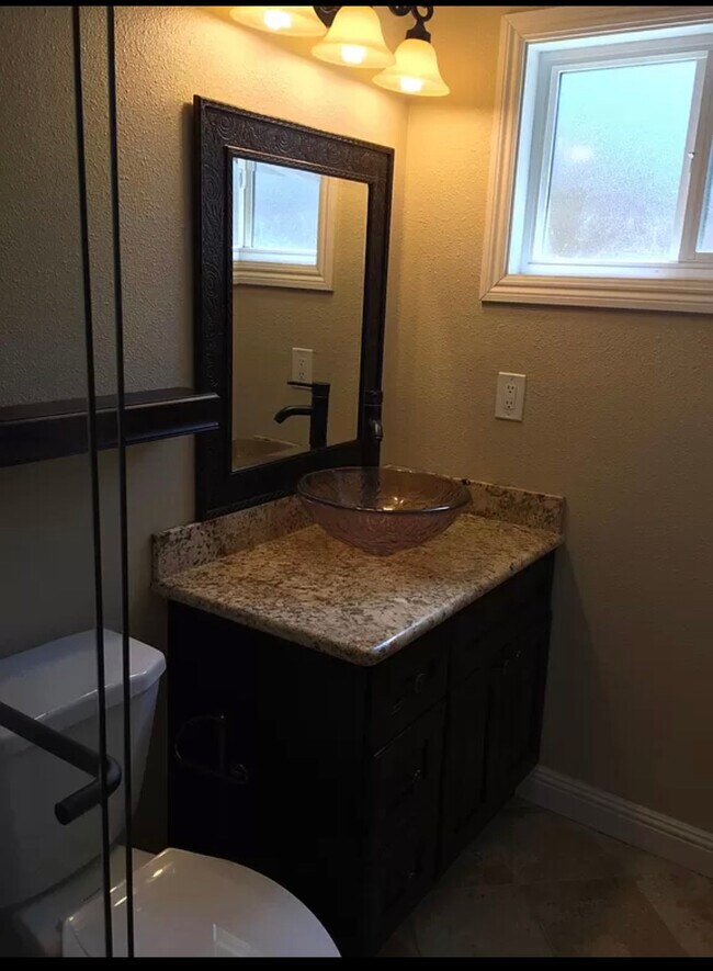 Foto del edificio - 1813 3rd Ave