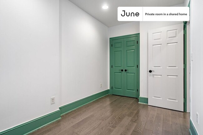 Foto del edificio - Room in Shared 2 bed/1 bath home