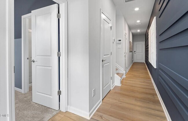 Foto del edificio - 1620 Tamarisk Ln