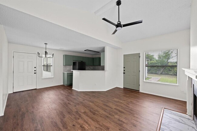 Foto del edificio - 2907 W Slaughter Ln