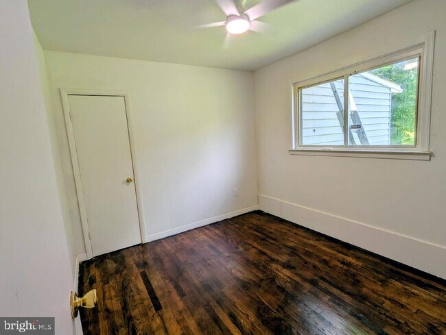 Building Photo - 2225 Williams Dr