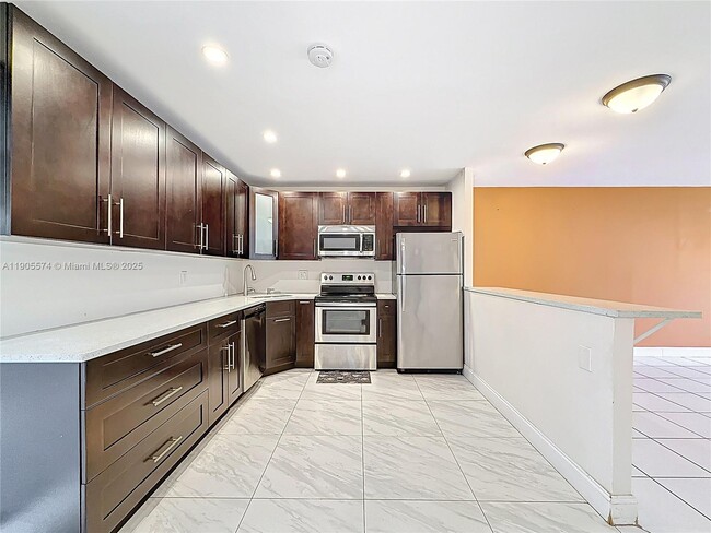 Foto del edificio - 2686 NW 60th Way