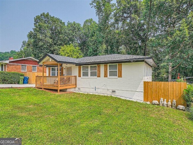 Foto del edificio - 3393 Adkins Rd NW