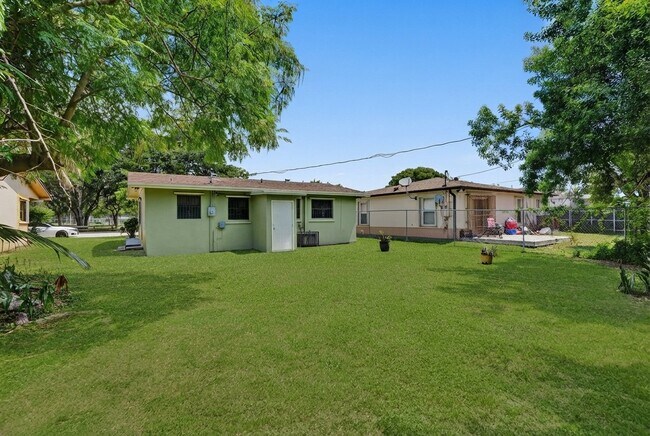 Foto del edificio - 10366 SW 172nd St